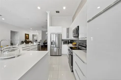 1623 Blue Jay Circle Weston FL 33327