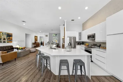 1623 Blue Jay Circle Weston FL 33327