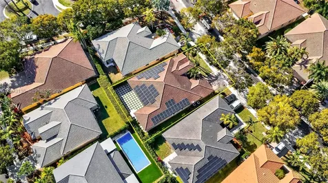 1623 Blue Jay Circle Weston FL 33327