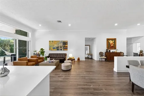 1623 Blue Jay Circle Weston FL 33327