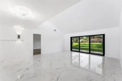 2007 Woodlands Way Deerfield Beach FL 33442