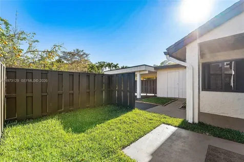 2007 Woodlands Way Deerfield Beach FL 33442