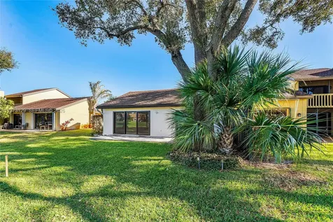 2007 Woodlands Way Deerfield Beach FL 33442