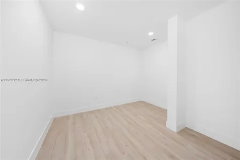 32 NW 14th Avenue Miami FL 33125