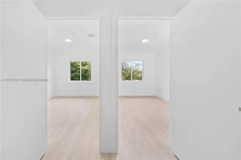 32 NW 14th Avenue Miami FL 33125