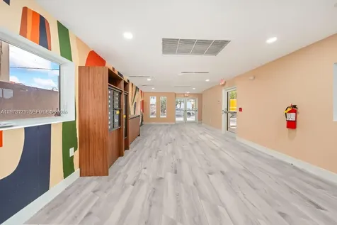 32 NW 14th Avenue Miami FL 33125