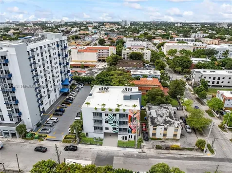 32 NW 14th Avenue Miami FL 33125