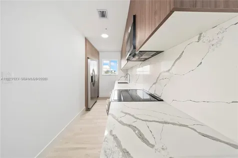 32 NW 14th Avenue Miami FL 33125