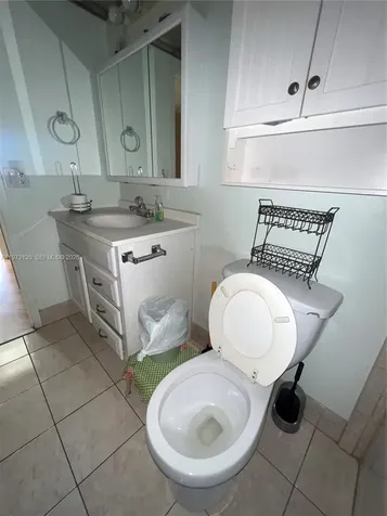 2851 Somerset Drive Lauderdale Lakes FL 33311