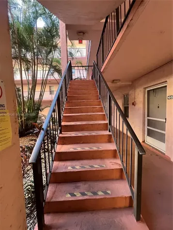 2851 Somerset Drive Lauderdale Lakes FL 33311