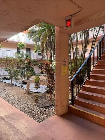 2851 Somerset Drive Lauderdale Lakes FL 33311