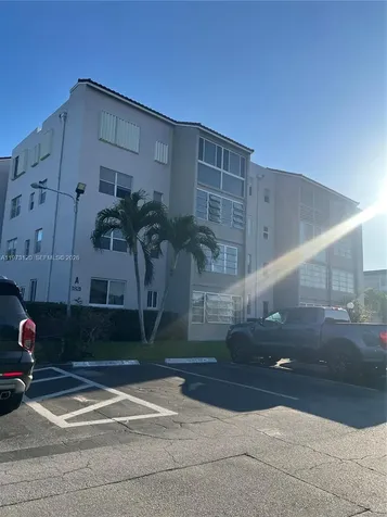 2851 Somerset Drive Lauderdale Lakes FL 33311