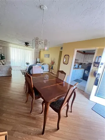 2851 Somerset Drive Lauderdale Lakes FL 33311
