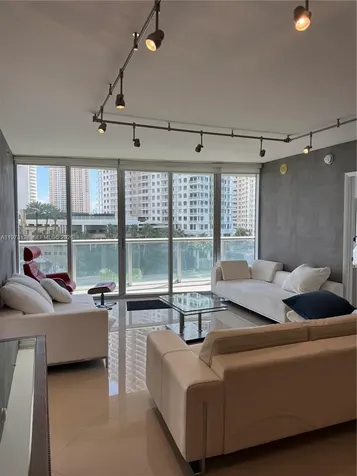 465 Brickell Avenue Miami FL 33131