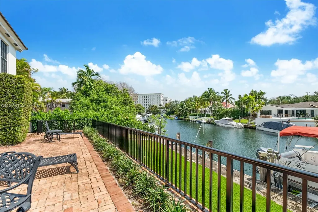 1265 S Alhambra Circle Coral Gables FL 33146