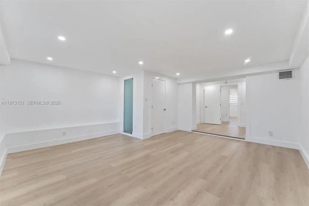 2548 Tortugas Lane Fort Lauderdale FL 33312