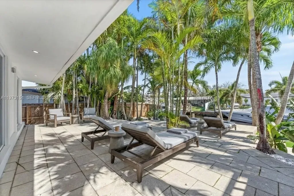 2548 Tortugas Lane Fort Lauderdale FL 33312