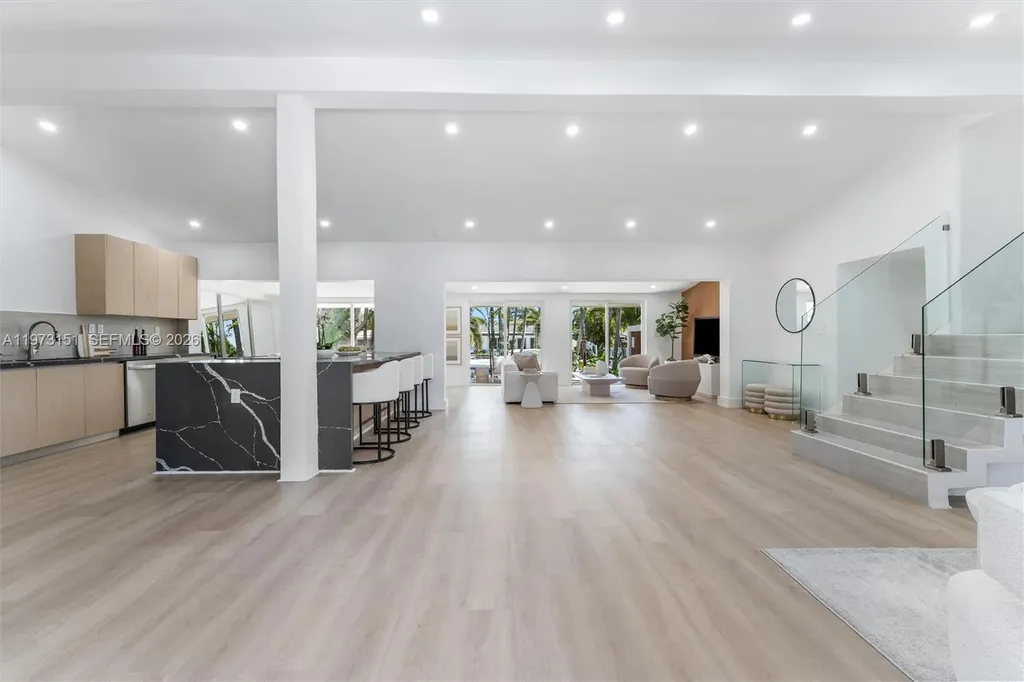 2548 Tortugas Lane Fort Lauderdale FL 33312