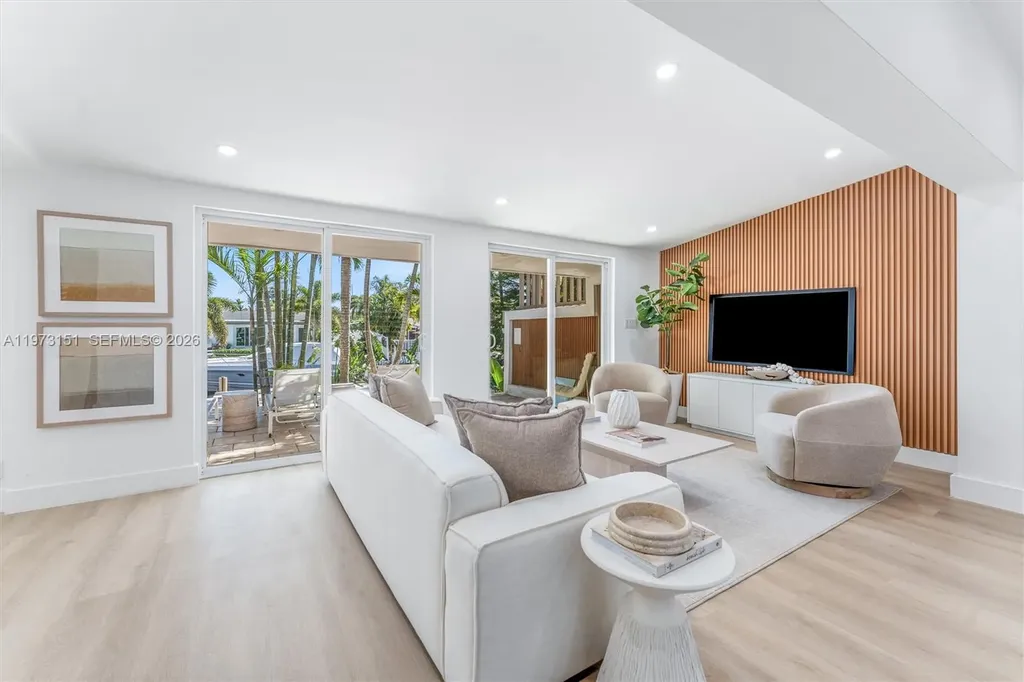 2548 Tortugas Lane Fort Lauderdale FL 33312