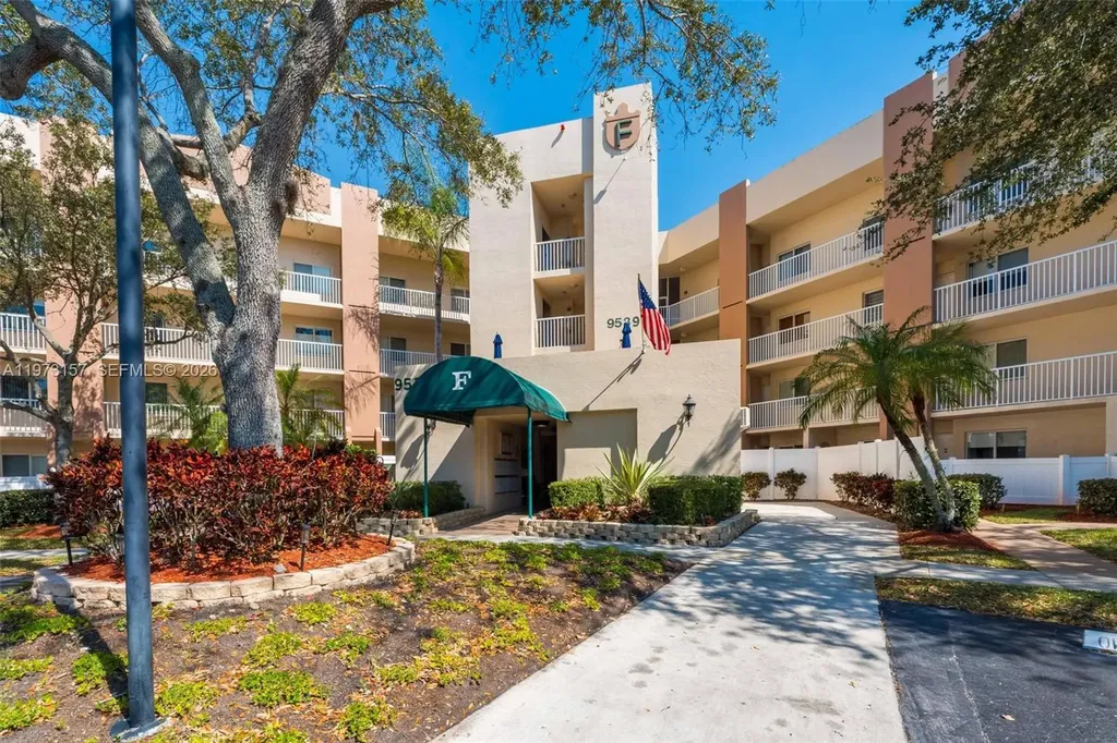 9539 Weldon Circle Tamarac FL 33321