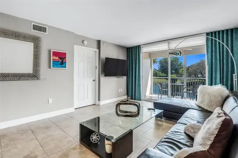 9539 Weldon Circle Tamarac FL 33321