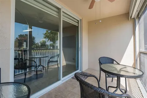 9539 Weldon Circle Tamarac FL 33321