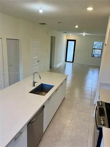 8031 NW 104th Avenue Doral FL 33178