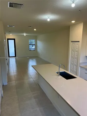 8031 NW 104th Avenue Doral FL 33178
