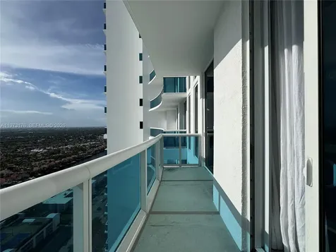 2711 S Ocean Drive Hollywood FL 33019