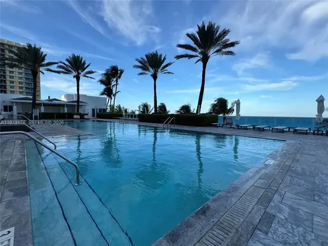 2711 S Ocean Drive Hollywood FL 33019