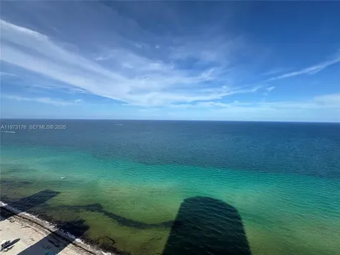 2711 S Ocean Drive Hollywood FL 33019