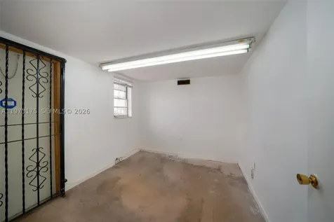 1852 NW 20th Street Miami FL 33142