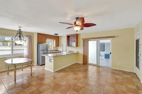 350 Collins Avenue Miami Beach FL 33139