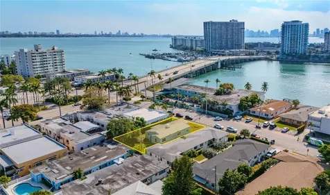 2125 Bay Drive Miami Beach FL 33141