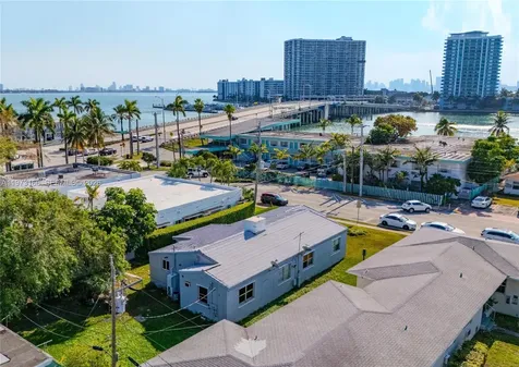 2125 Bay Drive Miami Beach FL 33141