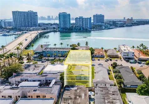 2125 Bay Drive Miami Beach FL 33141