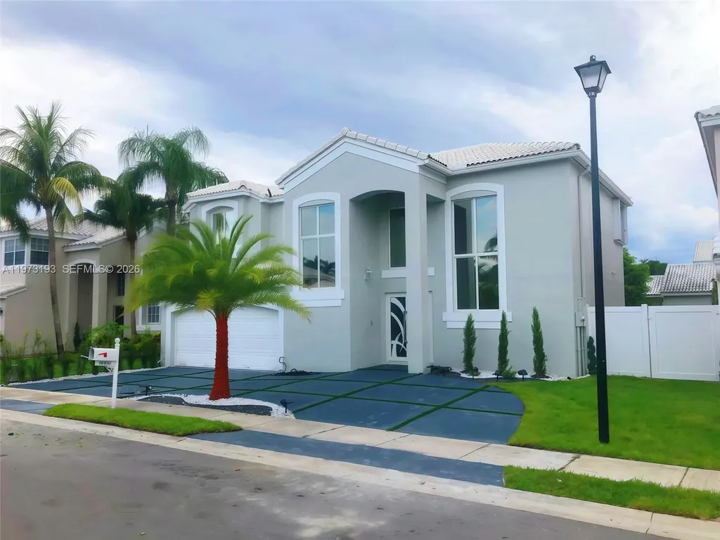 926 SW 102nd Terrace Pembroke Pines FL 33025