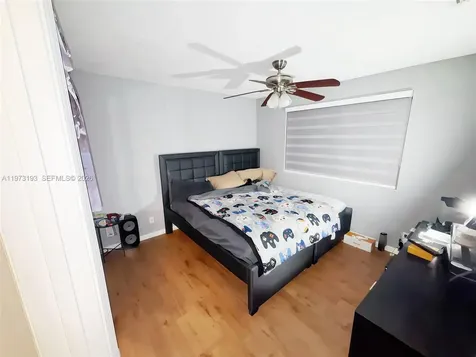 926 SW 102nd Terrace Pembroke Pines FL 33025