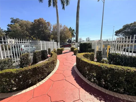 1825 W 44th Place Hialeah FL 33012
