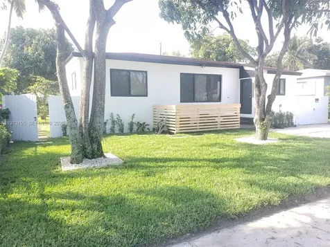 150 NE 169th Terrace North Miami Beach FL 33162