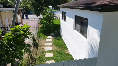 150 NE 169th Terrace North Miami Beach FL 33162