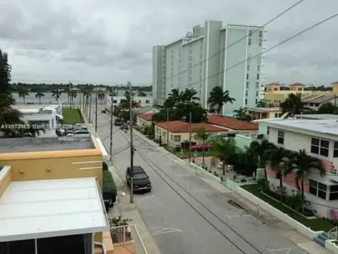 901 S Surf Road Hollywood FL 33019