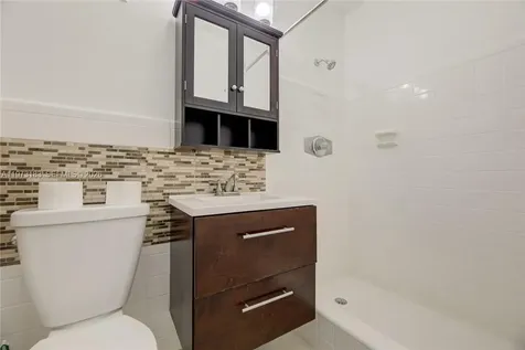 1791 NE 46th Street Oakland Park FL 33334