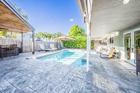 15568 SW 138th Place Miami FL 33177