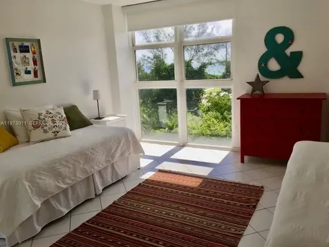 100 Bayview Drive Sunny Isles Beach FL 33160
