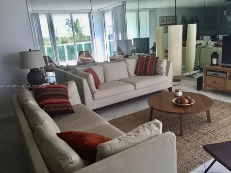 100 Bayview Drive Sunny Isles Beach FL 33160