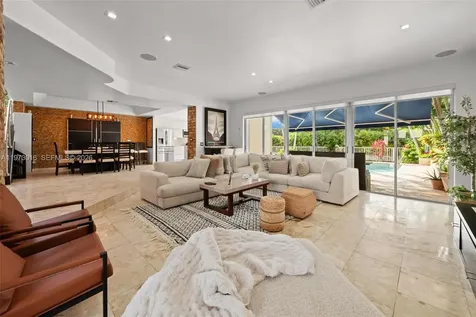 5186 NW 106th Avenue Doral FL 33178