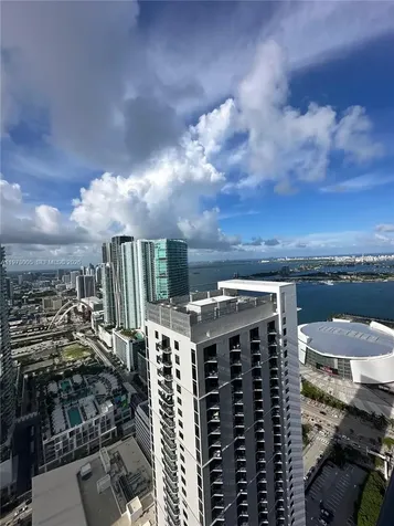 159 NE 6th Street Miami FL 33132