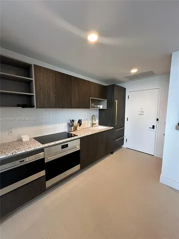 159 NE 6th Street Miami FL 33132