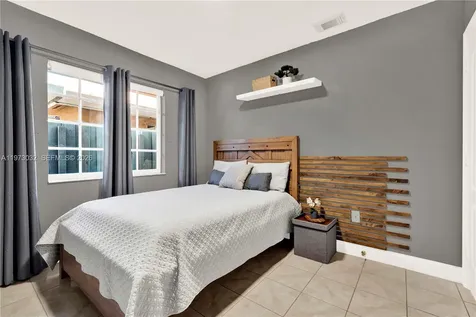 16269 SW 78th Terrace Miami FL 33193